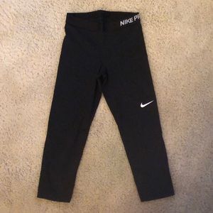 Nike pro workout leggings M